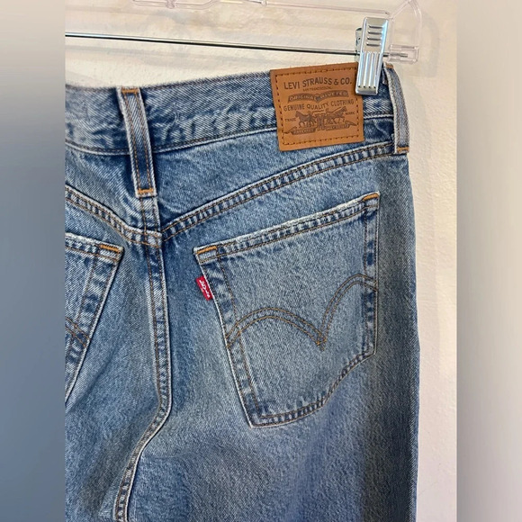 Levi’s Ankle Distressed Jeans size 28 WEDGIE - Picture 12 of 13